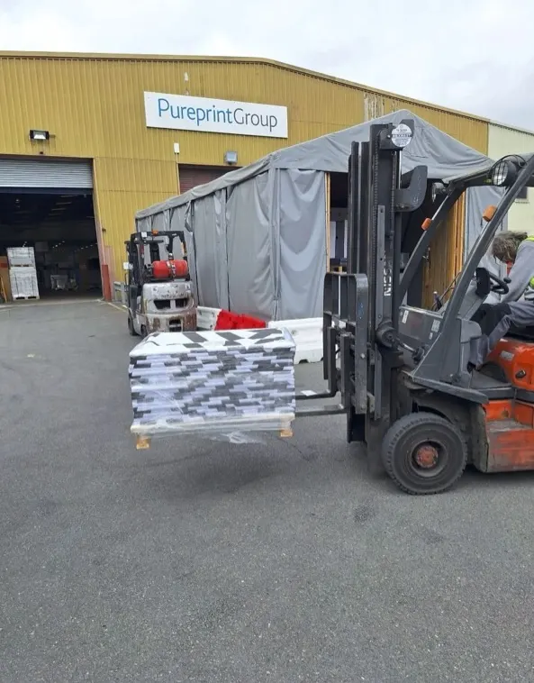 orklift-unloading-pallet-industrial-site-same-day-nationwide